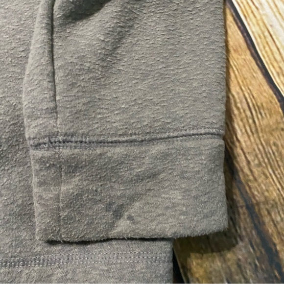 Lands End Gray Blue Wolf Sweatshirt - Picture 5 of 6